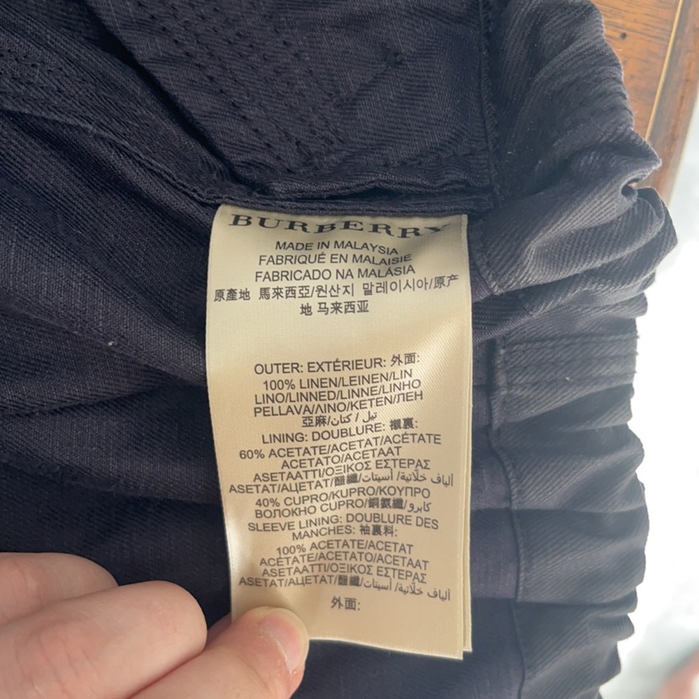 Burberry short jacket - Picture 5 of 6